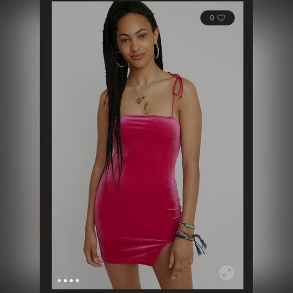 Motel side slit hot pink velvet mini dress NWOT - M - Picture 6 of 9